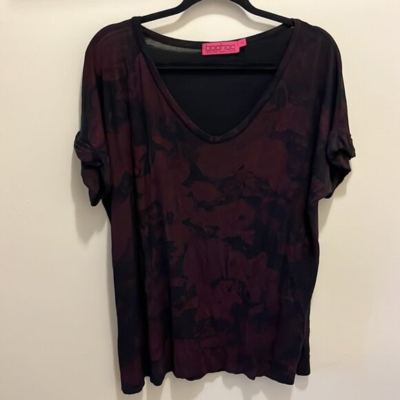Boohoo black and red v-neck t-shirt, M/L - Picture 1 of 5